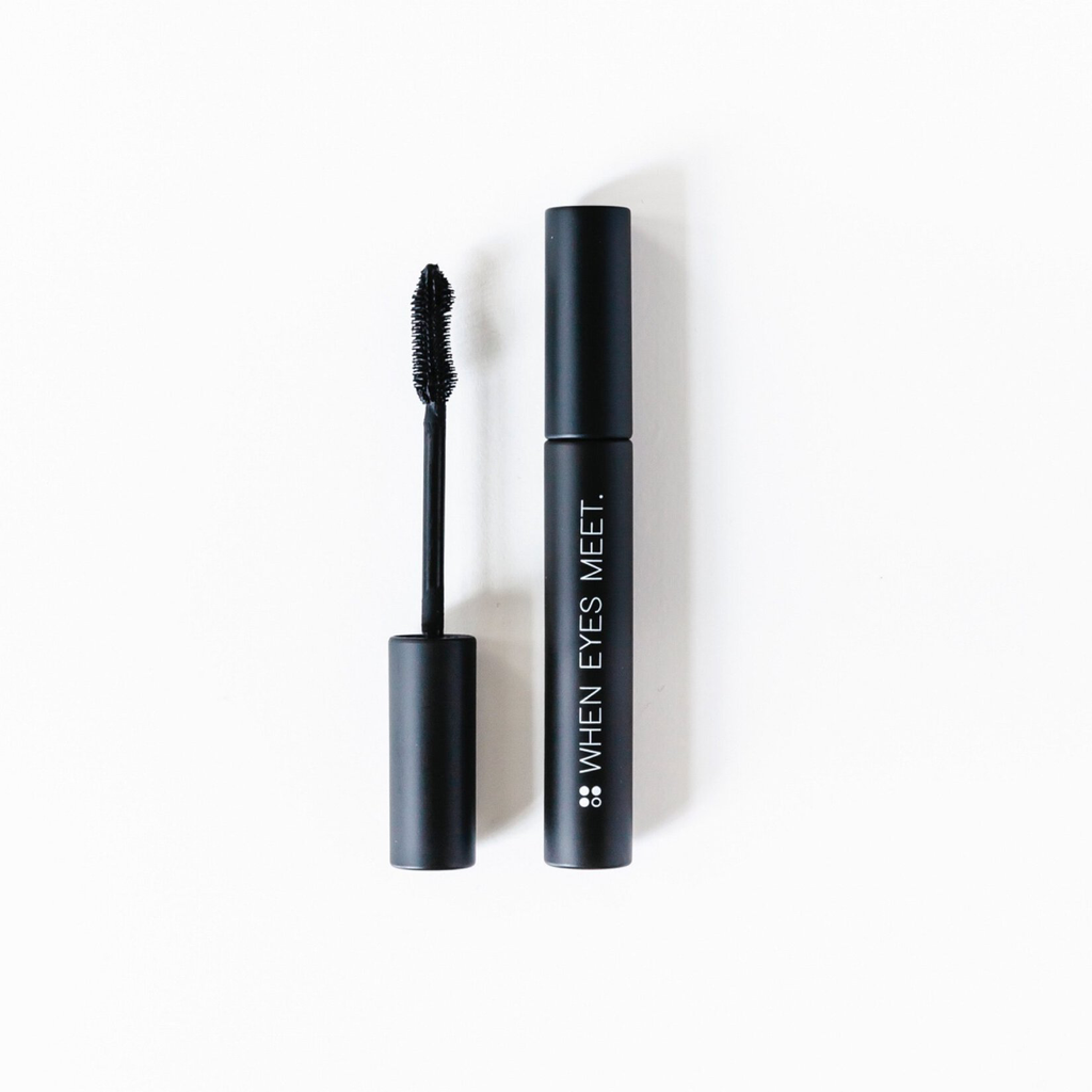 [WEMNBMV] Rainpharma Natural Black Mascara (volume) kopen - volume effect